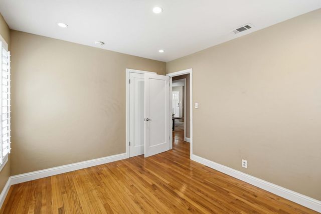 4913 Helen Way, Sacramento, CA 95822