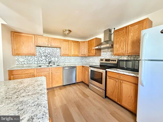 13612 LINDENDALE RD, Woodbridge, VA 22193