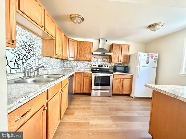 13612 LINDENDALE RD, Woodbridge, VA 22193