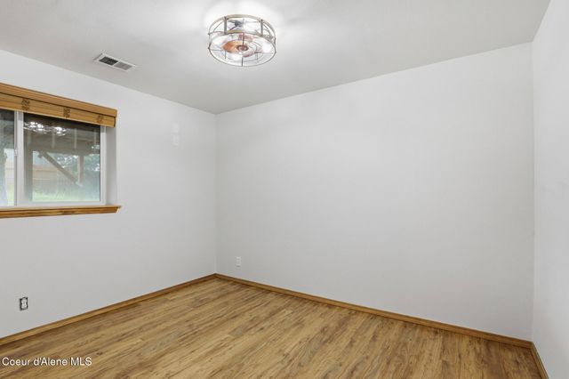 8845 N Davis Cir, Hayden, ID 83835