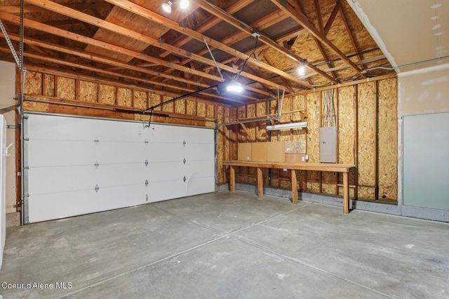 8845 N Davis Cir, Hayden, ID 83835