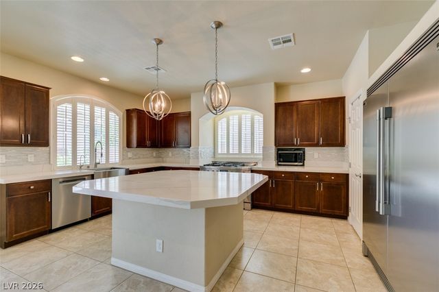 9766 Cadence Creek Court, Las Vegas, NV 89141