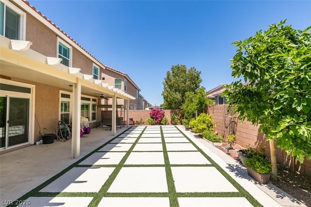 9766 Cadence Creek Court, Las Vegas, NV 89141