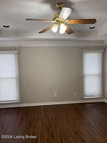 4815 Red Dawn Dr, Louisville, KY 40216