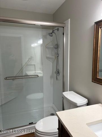 4815 Red Dawn Dr, Louisville, KY 40216