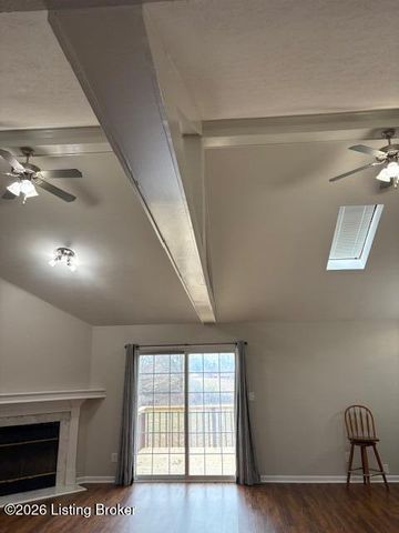 4815 Red Dawn Dr, Louisville, KY 40216