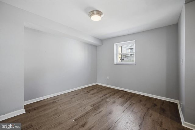5439 WINDSOR ST, Philadelphia, PA 19143