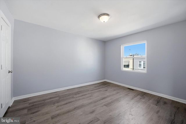 5439 WINDSOR ST, Philadelphia, PA 19143