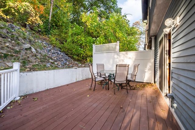 29-A Chilmark St, Worcester, MA 01604