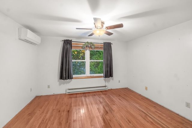 29-A Chilmark St, Worcester, MA 01604