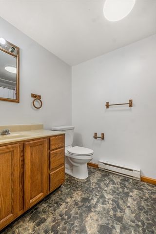 29-A Chilmark St, Worcester, MA 01604