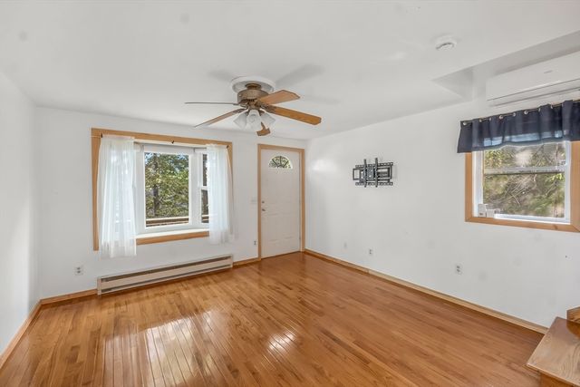29-A Chilmark St, Worcester, MA 01604