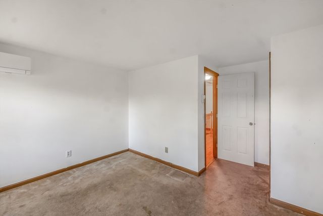 29-A Chilmark St, Worcester, MA 01604