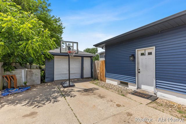 3547 Collingwood Avenue, Wyoming, MI 49519