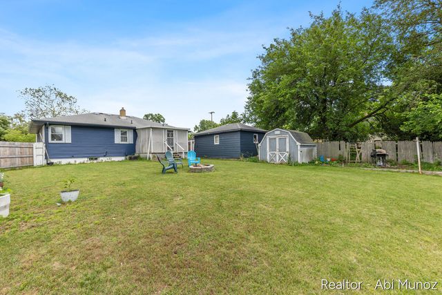 3547 Collingwood Avenue, Wyoming, MI 49519