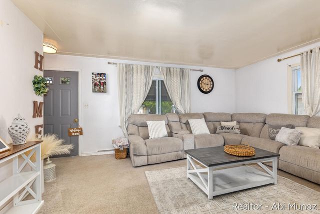3547 Collingwood Avenue, Wyoming, MI 49519