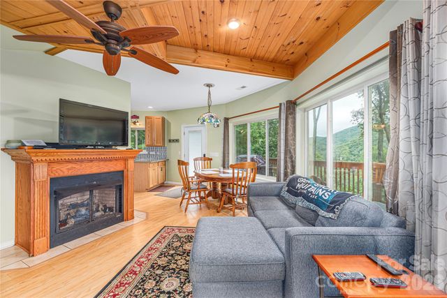 309 Irene Lane, Maggie Valley, NC 28751