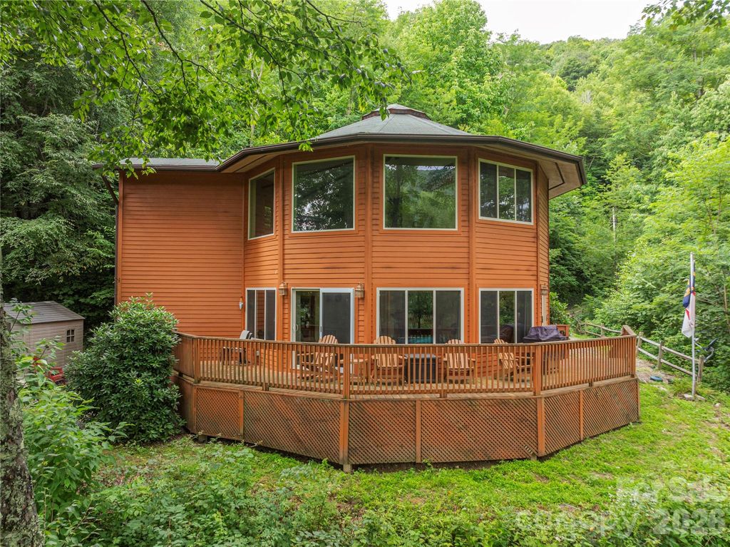 309 Irene Lane, Maggie Valley, NC 28751