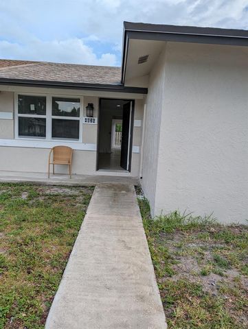 4626 Arthur Street, Palm Beach Gardens, FL 33418