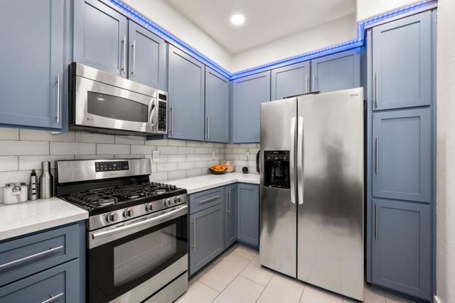 2372 Donner Pass Avenue, Sacramento, CA 95835