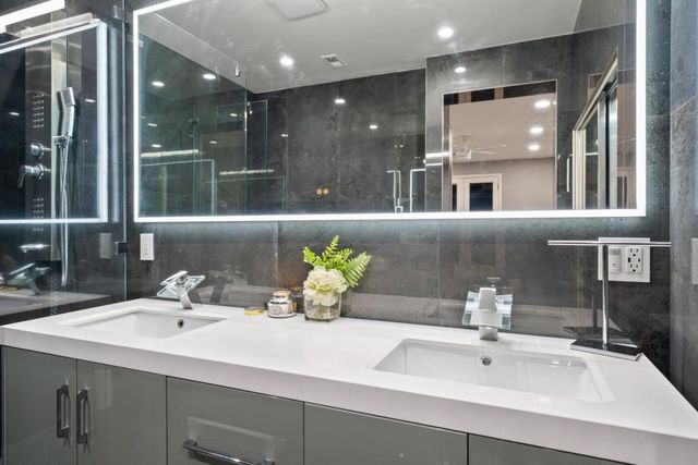 2372 Donner Pass Avenue, Sacramento, CA 95835