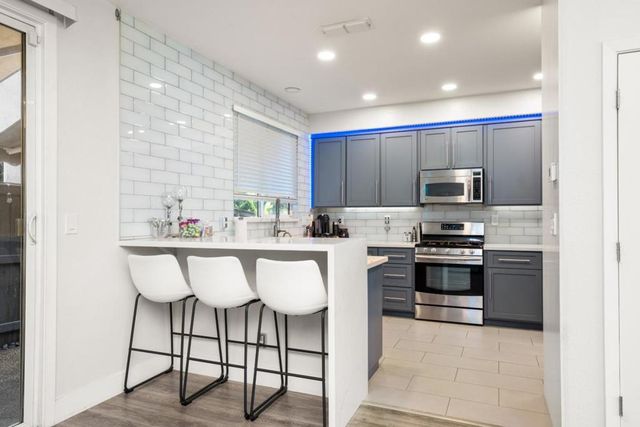 2372 Donner Pass Avenue, Sacramento, CA 95835