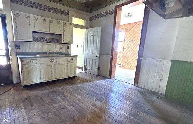 216 S State Street, North Vernon, IN 47265