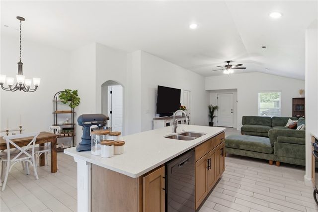 5905 NW Grant Street, Bentonville, AR 72713