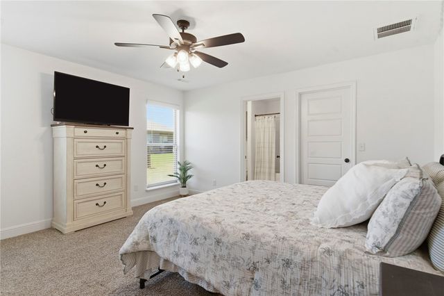 5905 NW Grant Street, Bentonville, AR 72713