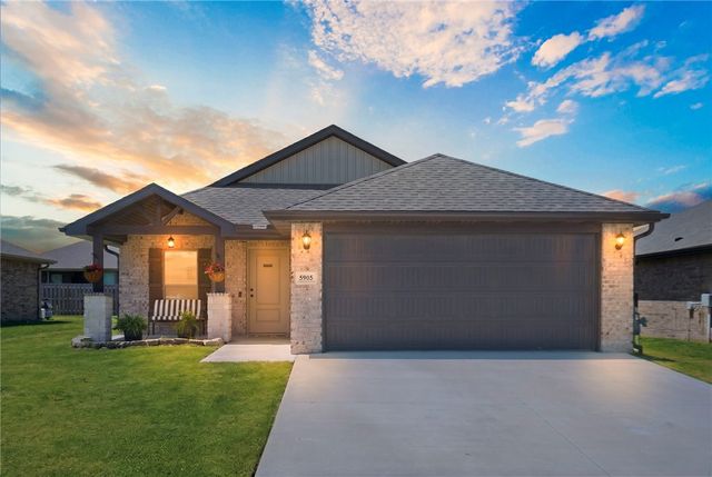 5905 NW Grant Street, Bentonville, AR 72713