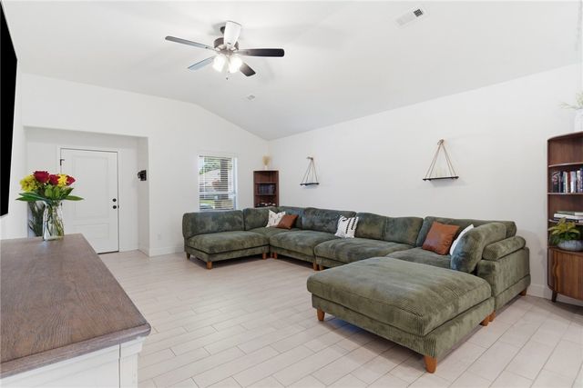 5905 NW Grant Street, Bentonville, AR 72713