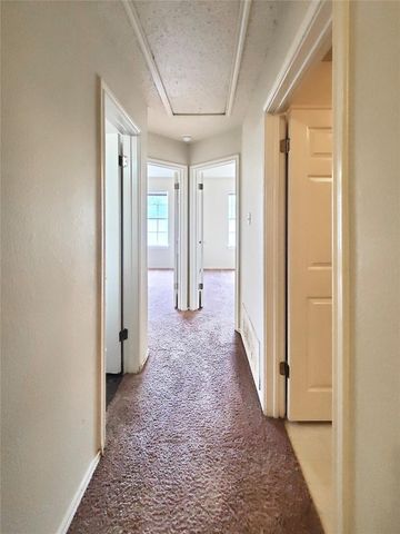16715 Tomcat DR, Round Rock, TX 78681