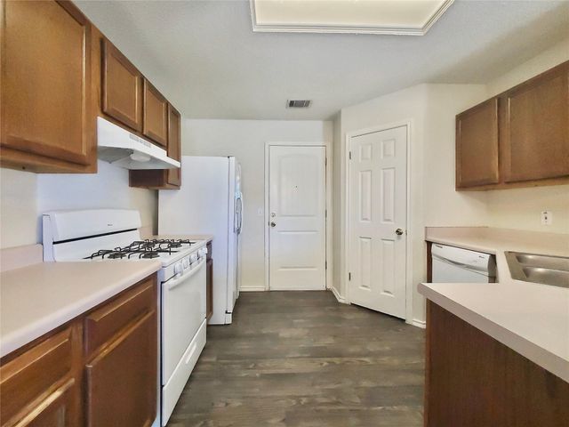16715 Tomcat DR, Round Rock, TX 78681
