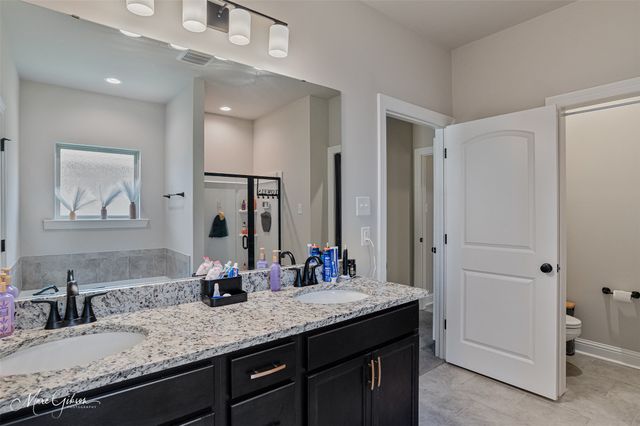 207 Norwell Lane, Bossier City, LA 71111
