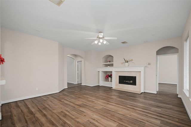 5807 Bayberry Way, Sugar Land, TX 77479