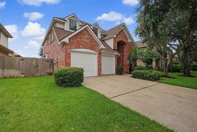 5807 Bayberry Way, Sugar Land, TX 77479