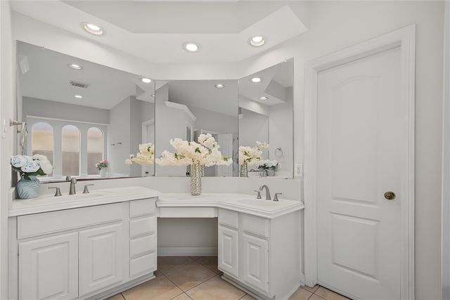 5807 Bayberry Way, Sugar Land, TX 77479