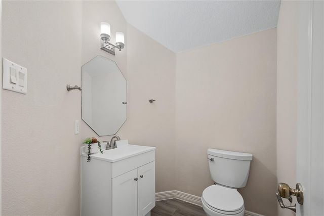 5807 Bayberry Way, Sugar Land, TX 77479