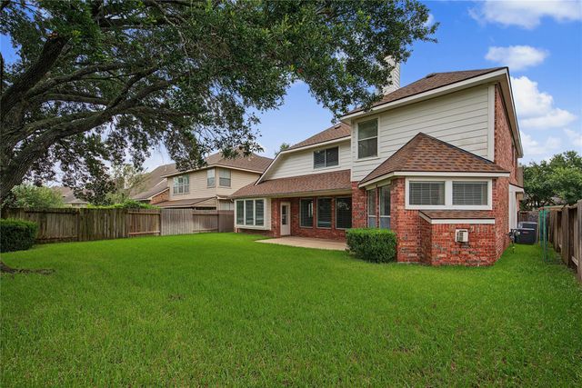 5807 Bayberry Way, Sugar Land, TX 77479