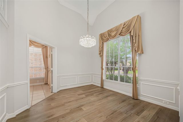 5807 Bayberry Way, Sugar Land, TX 77479