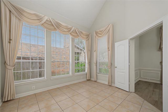 5807 Bayberry Way, Sugar Land, TX 77479