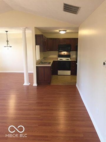 10911 Secretariat Drive, Indianapolis, IN 46234