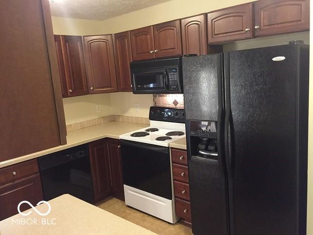 10911 Secretariat Drive, Indianapolis, IN 46234