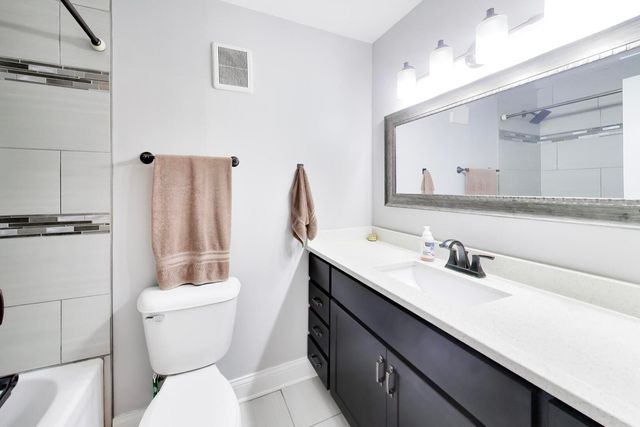 8315 Route 53 Route 23B, Woodridge, IL 60517