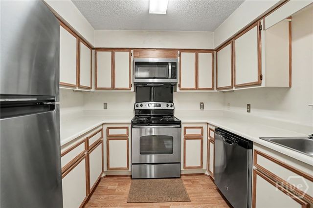 102 Hidden Lake Court, Savannah, GA 31419