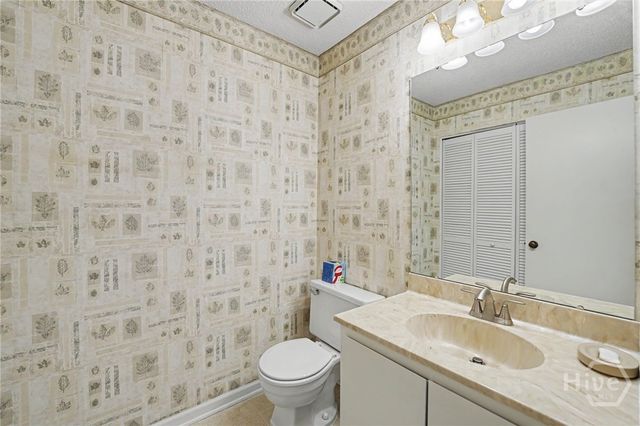 102 Hidden Lake Court, Savannah, GA 31419