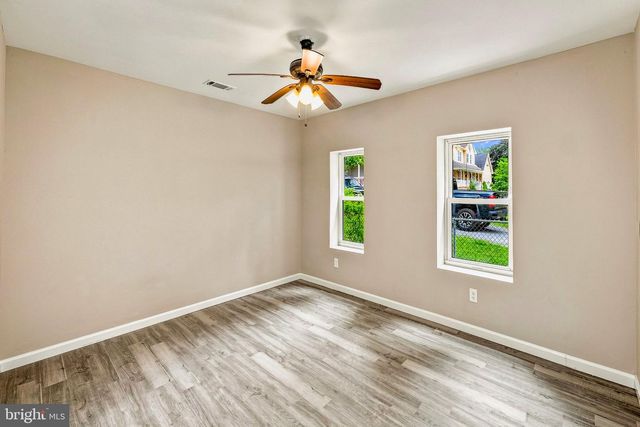 171 MORROW LN, Clayton, NJ 08312