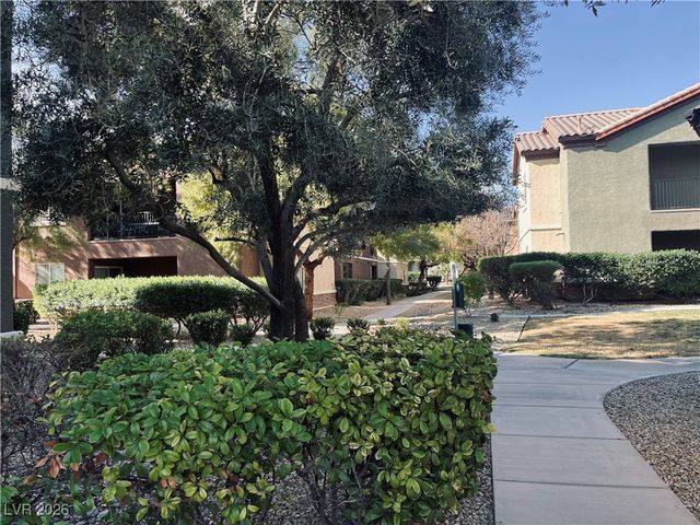 8324 West Charleston Boulevard 1055, Las Vegas, NV 89117