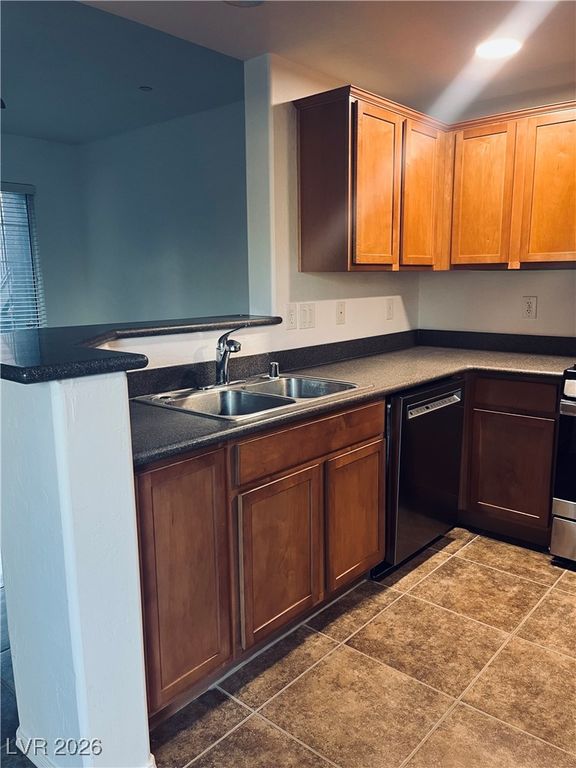 Image 6 of property listing at 8324 West Charleston Boulevard 1055, Las Vegas, NV 89117