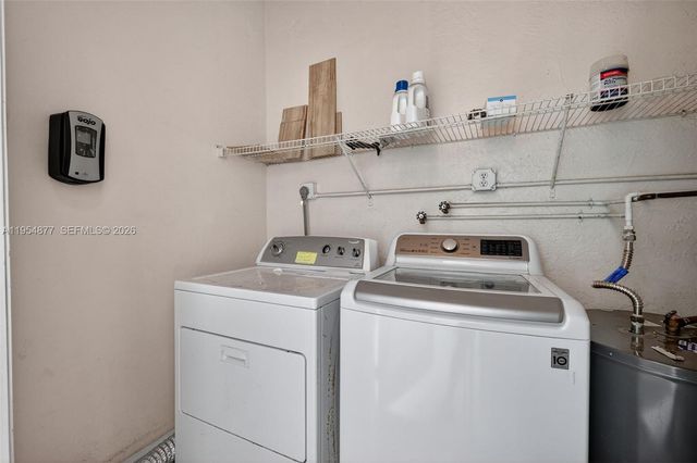 2715 NE 49th St 309, Fort Lauderdale, FL 33308